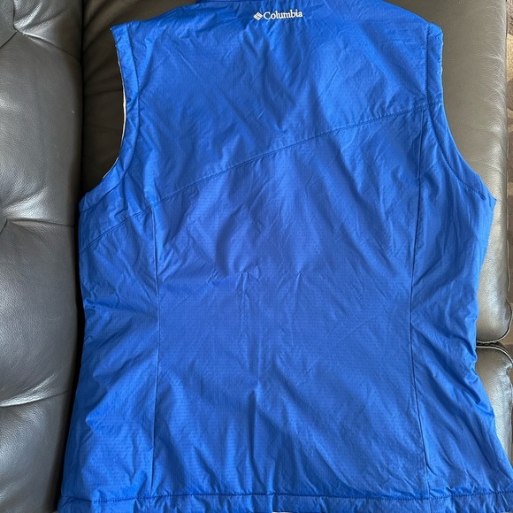 Reversible UK Blue/white Vest - Picture 4 of 5